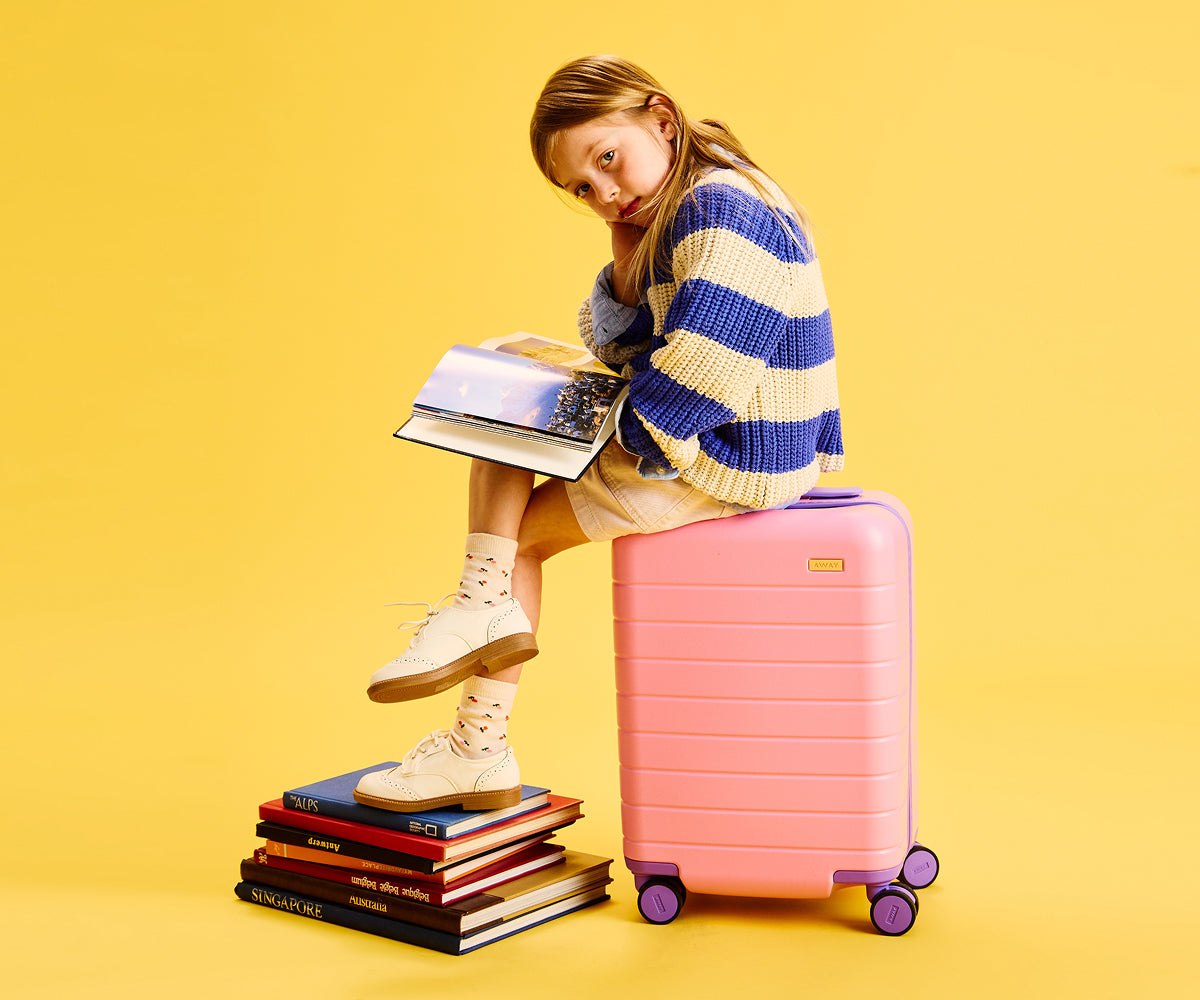 03KIDS26-15_Ecomm-PLP_Gallery-Carry-On.jpg