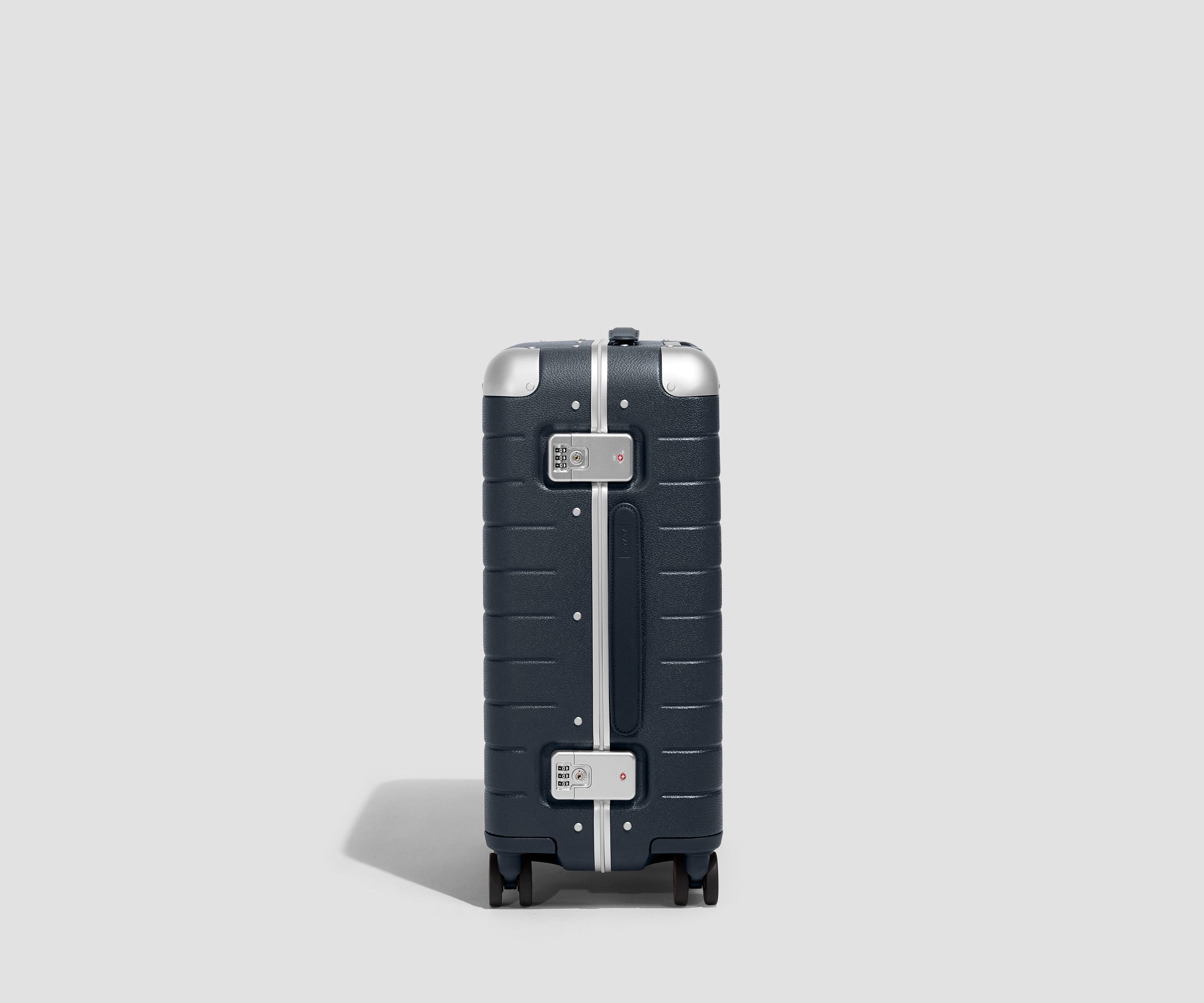 PDP_AluminumFrame_Navy_CAR_04.jpg