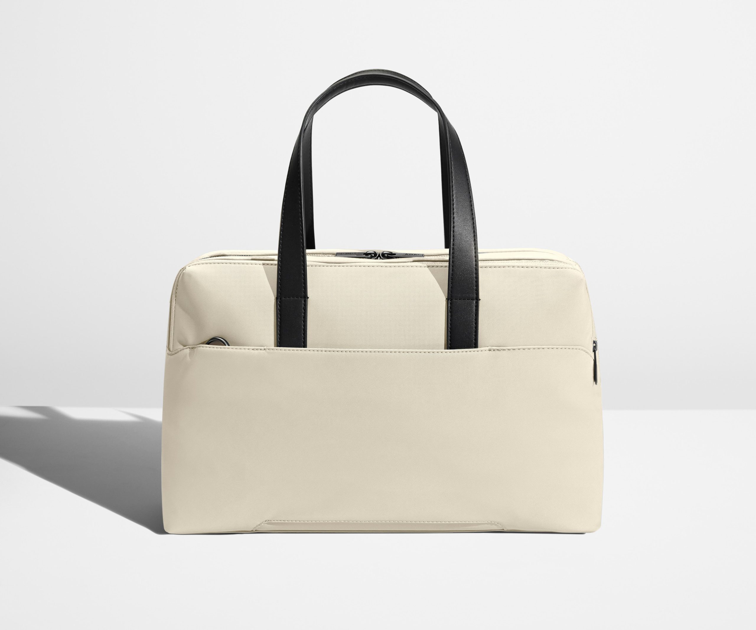 PDP_EverywhereBag_Standard_Salt_02_0186a59a-bc71-4071-94df-e459d43e024f.jpg