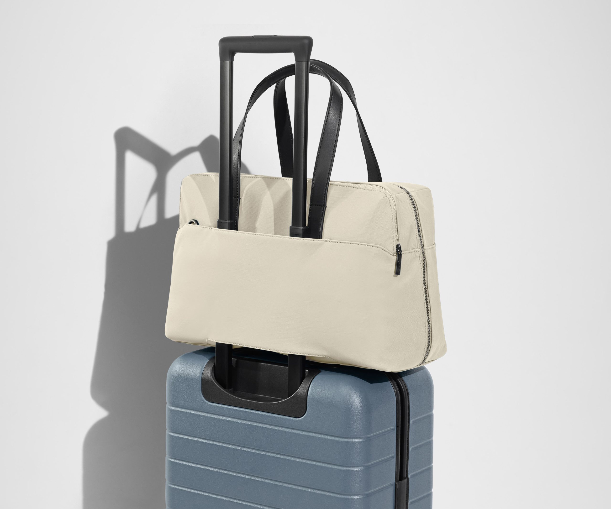 PDP_EverywhereBag_Standard_Salt_07_f5f0f19b-f435-478c-ab13-1e2e654f4fbe.jpg