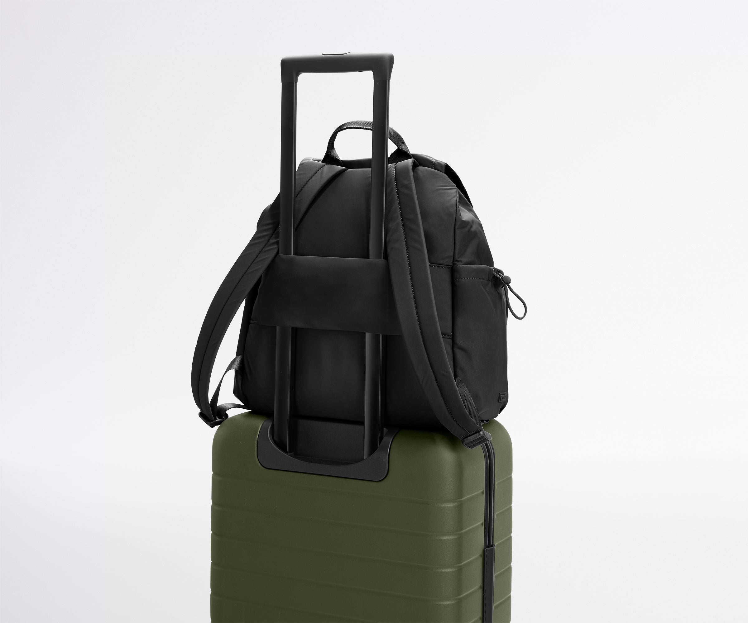 PDP_Featherlight_Cargo_Black_07.jpg