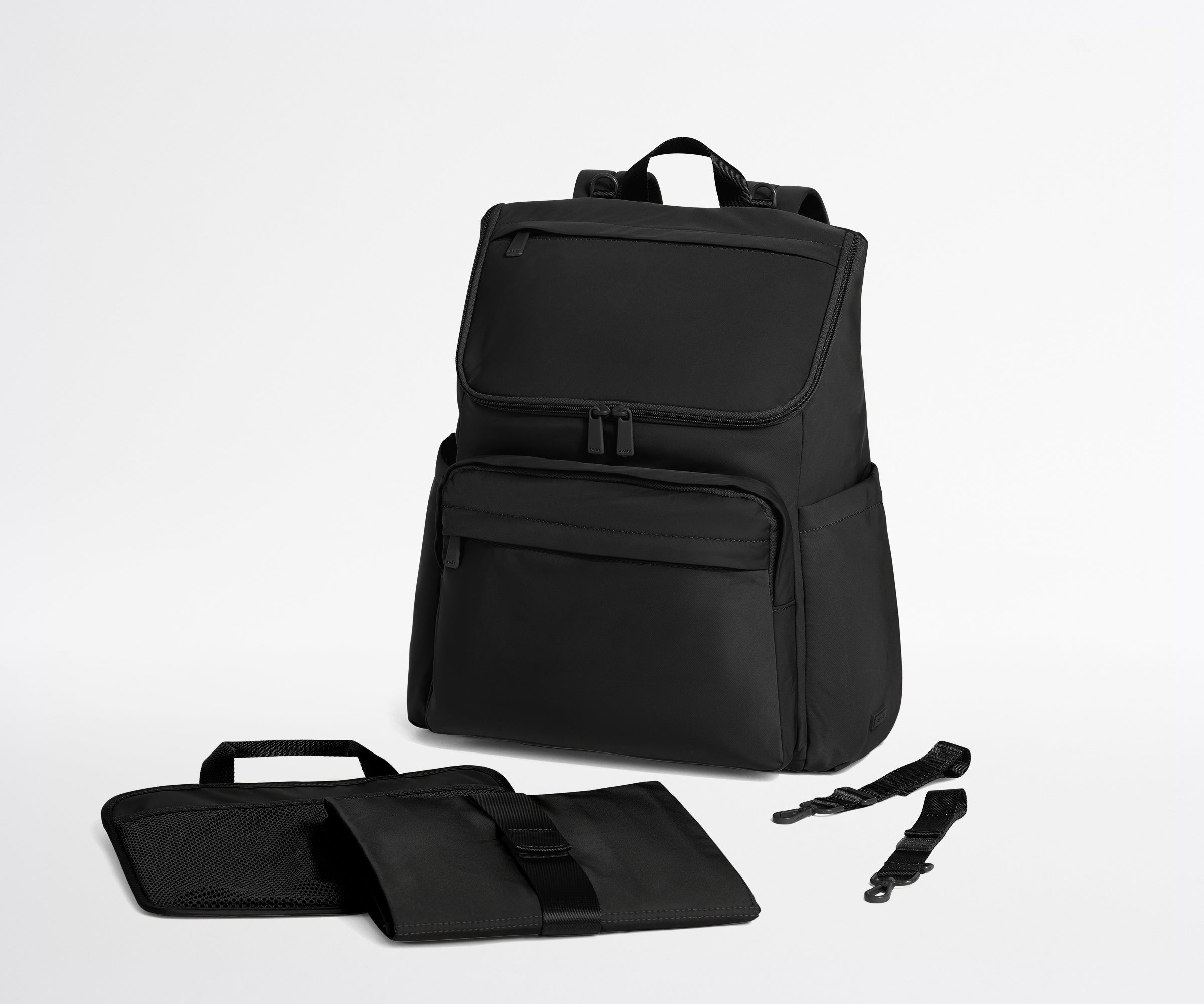 PDP_Featherlight_Diaper_Backpack_Black_03.jpg