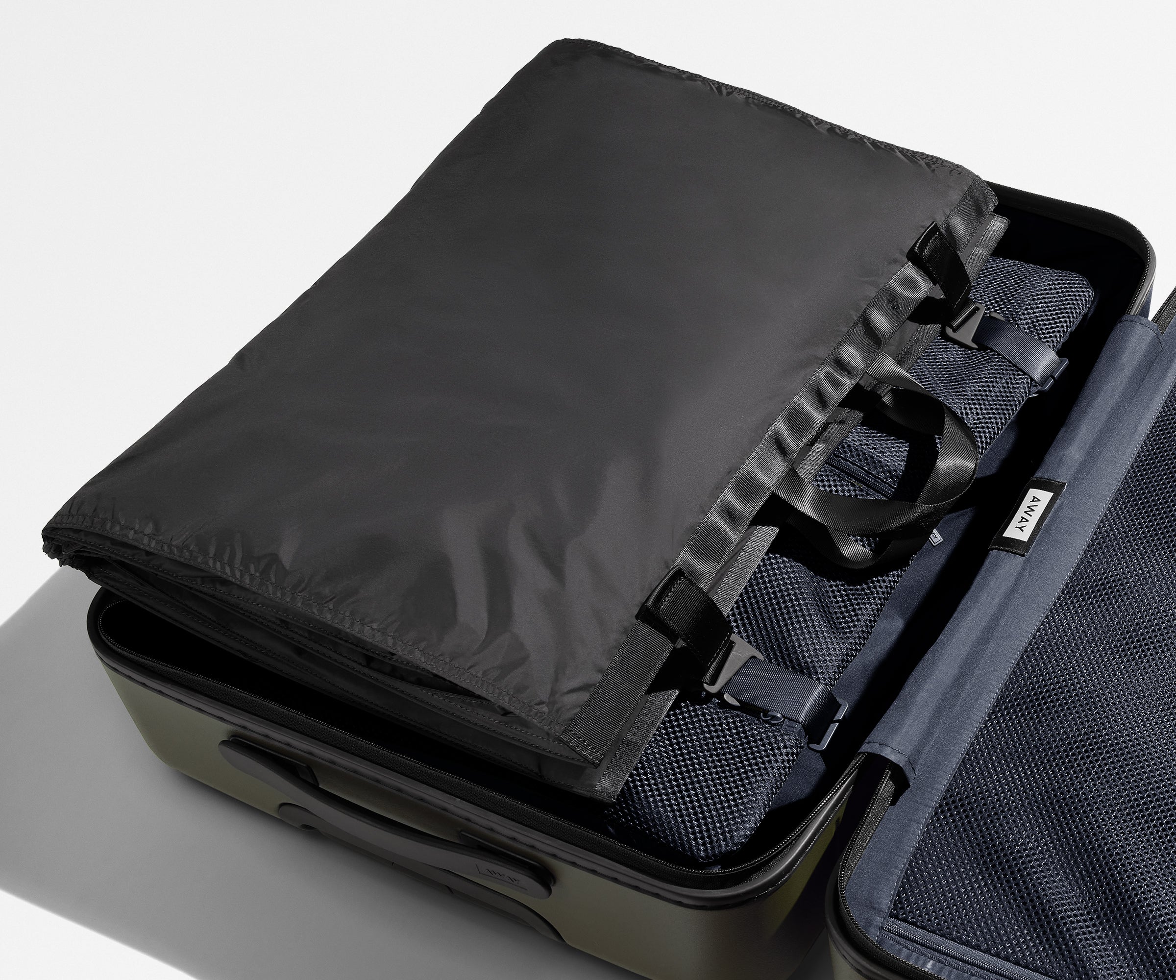 PDP_GarmentSleeve_LRG_Black_02.jpg