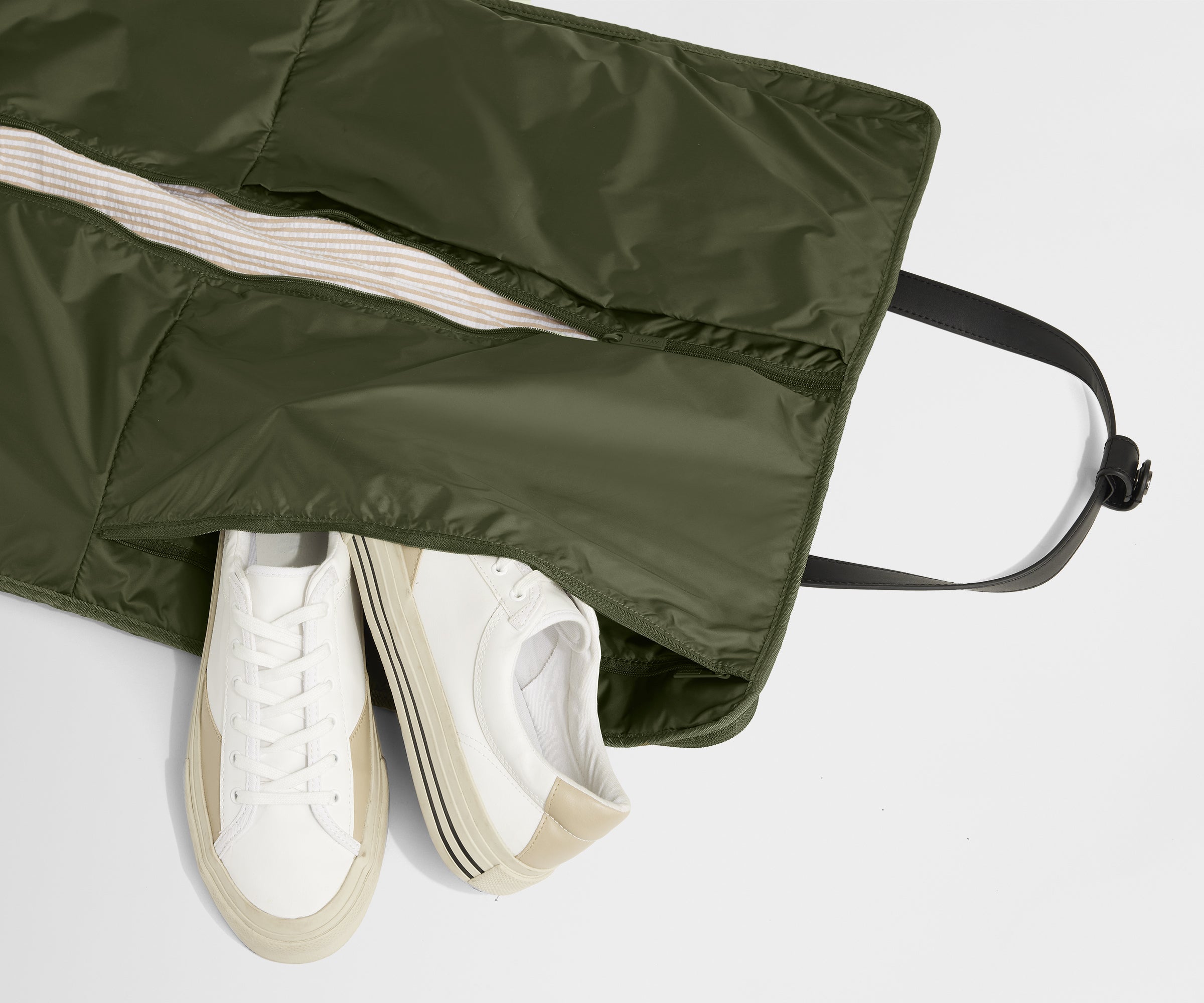 PDP_Garment_Duffle_Olive_08.jpg