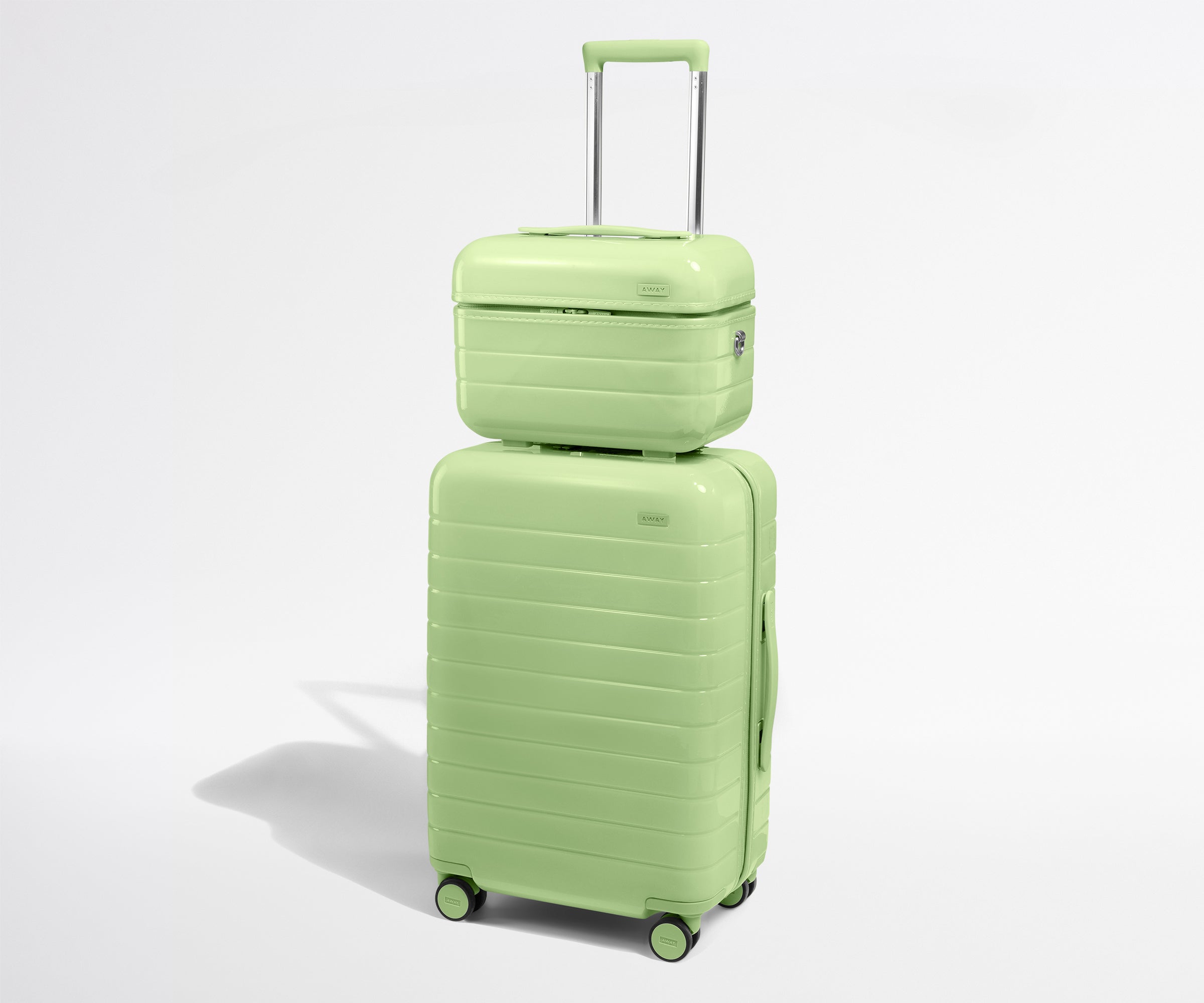 PDP_Glazed_TrainCase_Green_05.jpg