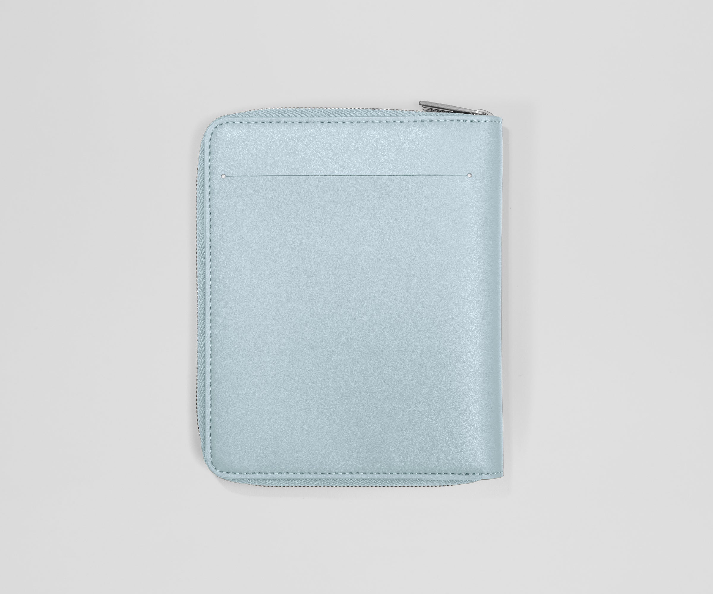 PDP_Holiday_TravelWallet_ArcticBlue_02.jpg