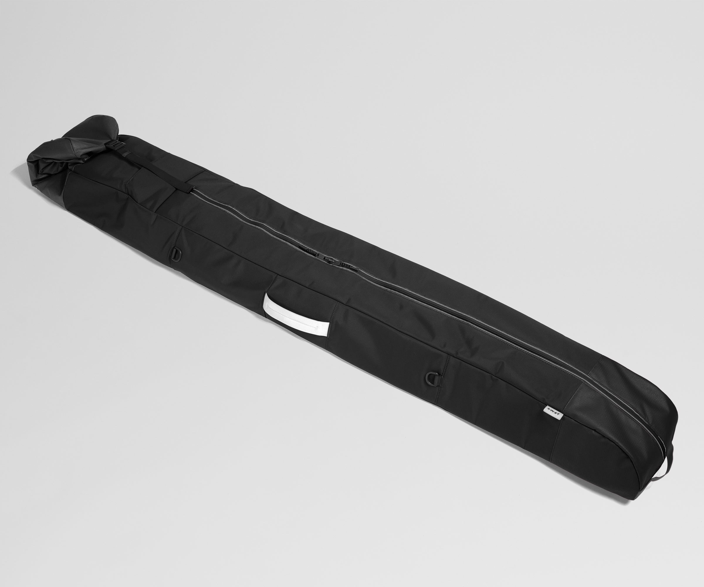 PDP_SkiBag_Black_01_51b455a5-d0e5-438b-8469-9c463b44fac4.jpg