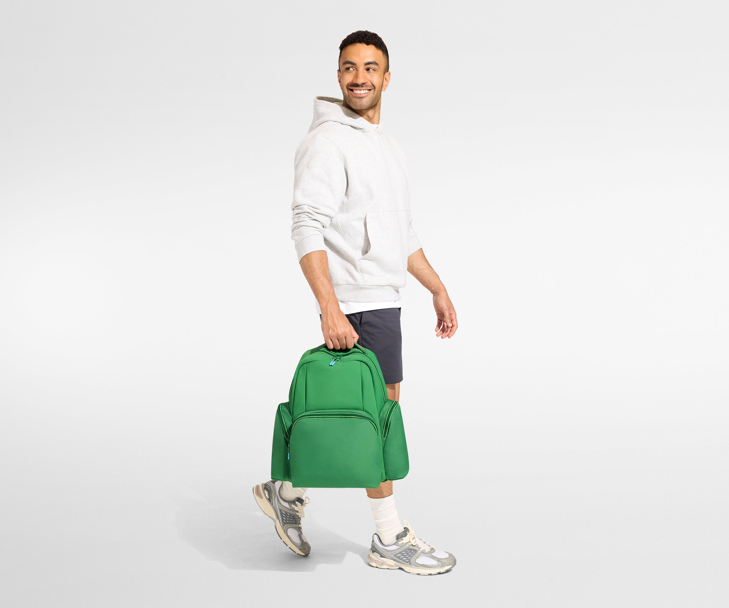 PDP_Sport_Backpack_Green_Talent_02.jpg