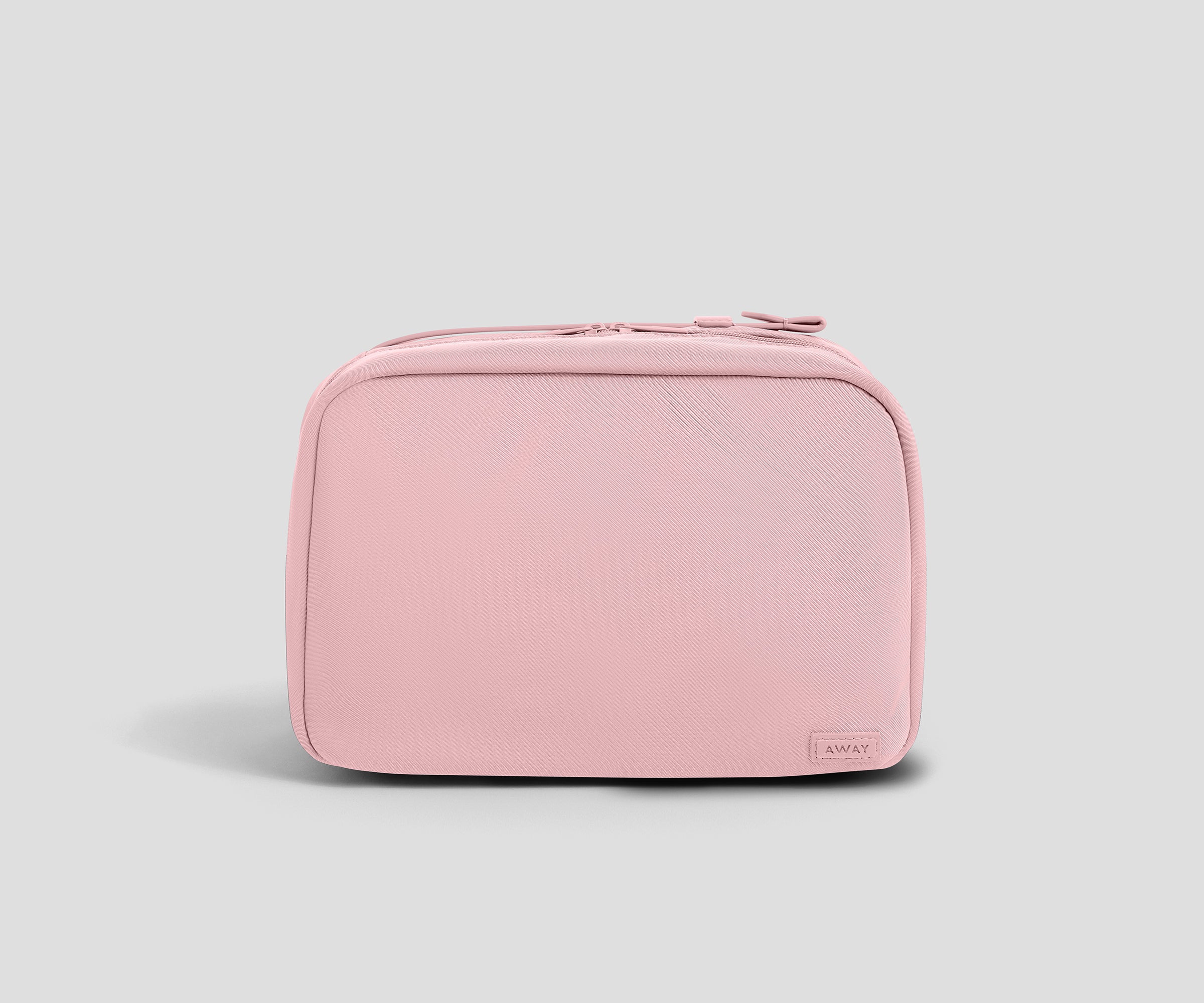 PDP_ToiletryBag_Hanging_Blush_01.jpg