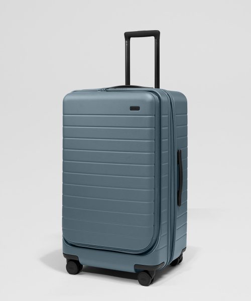 Topside Medium Trunk in Coast Blue