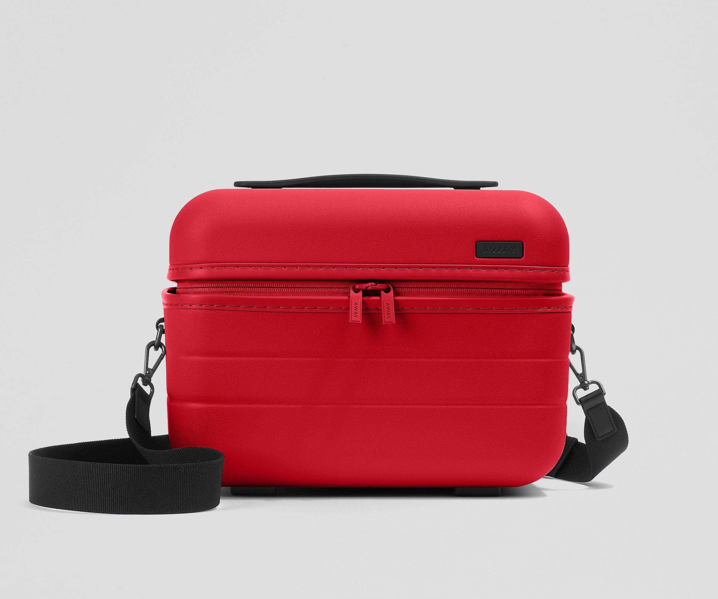 PDP_TrainCase_Cherry_01.jpg